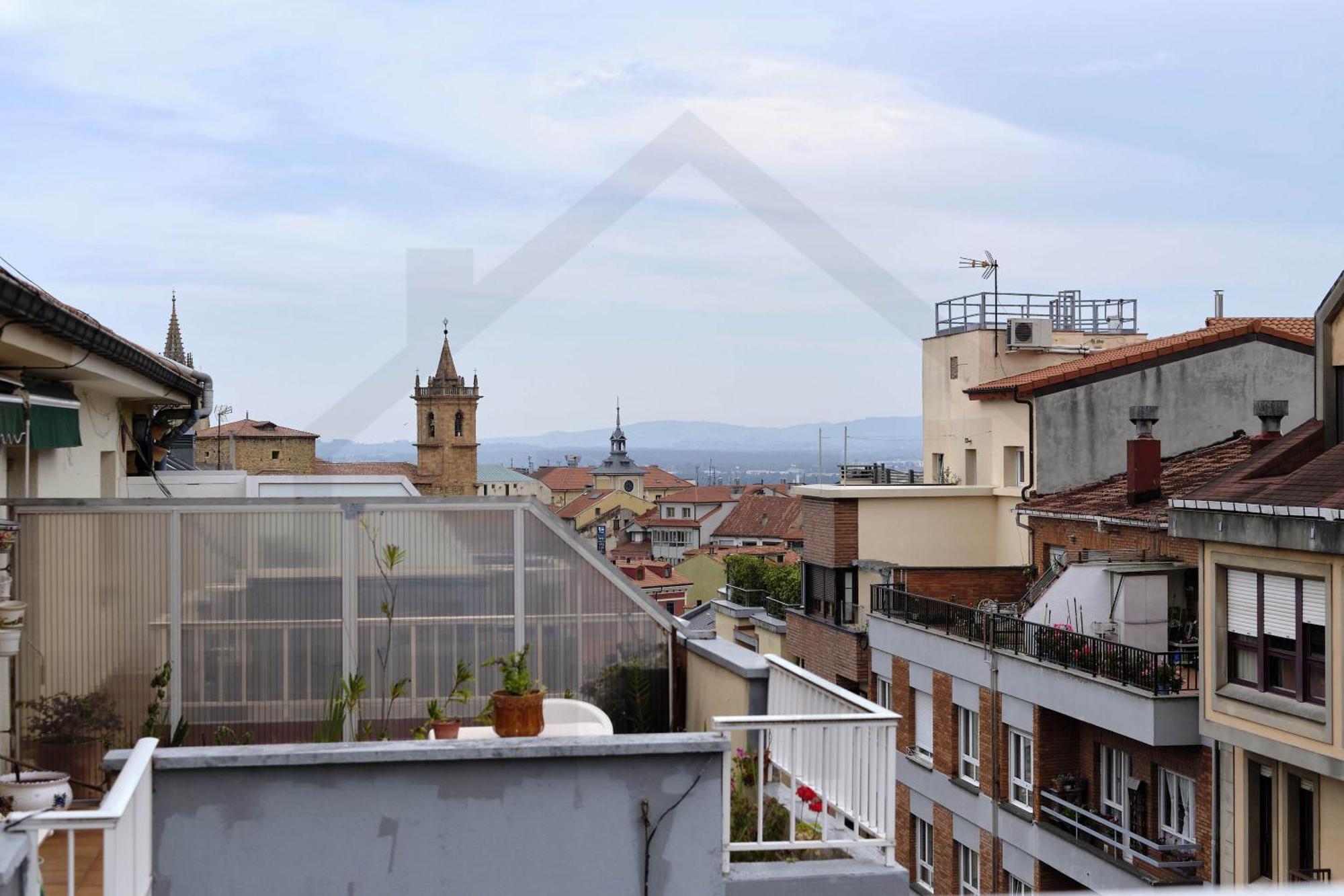 Atico Quintana I - Con Terraza, Vistas A La Ciudad, En El Centro, Con Wifi Y Garaje Apartment Овиедо Екстериор снимка