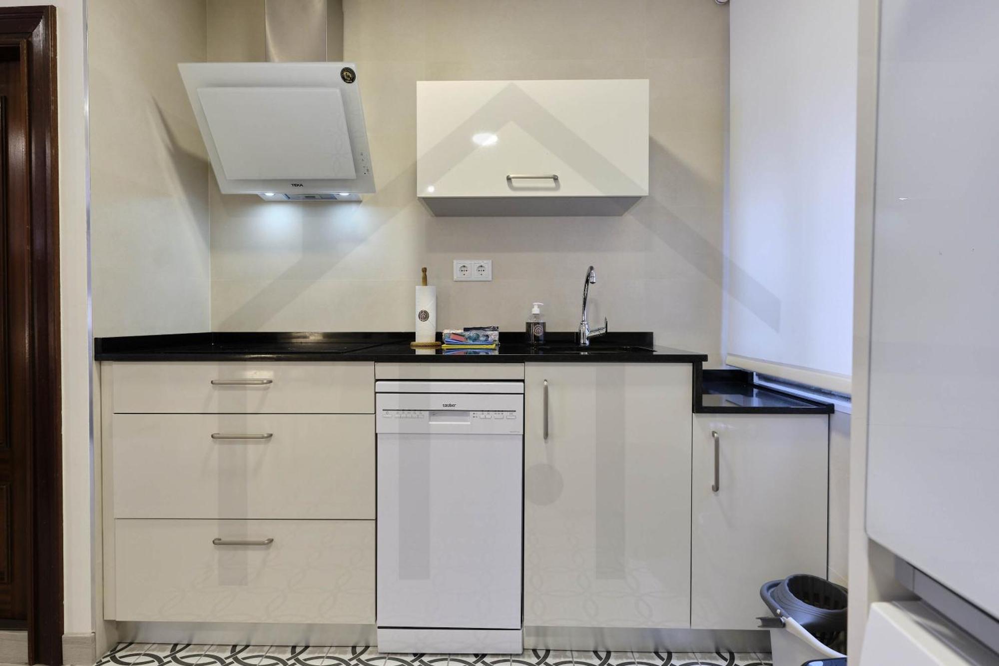 Atico Quintana I - Con Terraza, Vistas A La Ciudad, En El Centro, Con Wifi Y Garaje Apartment Овиедо Екстериор снимка