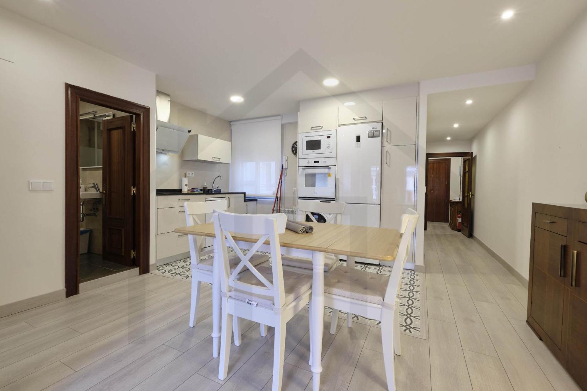 Atico Quintana I - Con Terraza, Vistas A La Ciudad, En El Centro, Con Wifi Y Garaje Apartment Овиедо Екстериор снимка