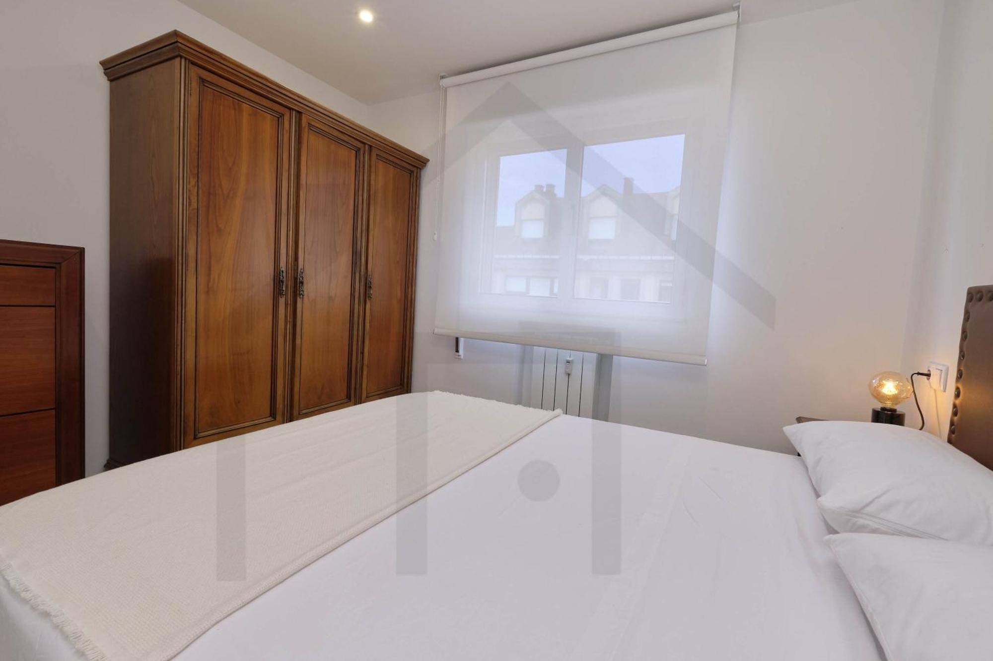 Atico Quintana I - Con Terraza, Vistas A La Ciudad, En El Centro, Con Wifi Y Garaje Apartment Овиедо Екстериор снимка